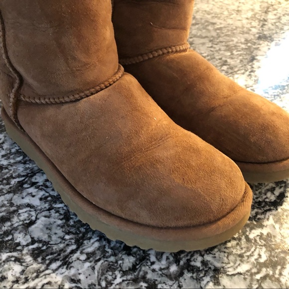 Ugg Boots - Picture 5 of 8